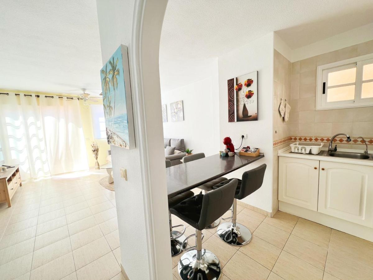 !!! Relaxing View, The Heights Apartment With Terrace And Heated Pools, Los Cristianos Los Cristianos  Exterior foto